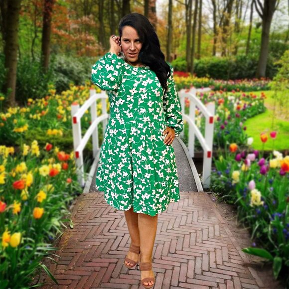 Eliza J Dresses & Skirts - Eliza J Floral Shift Midi Dress Long Sleeve Fit & Flare Lined Pockets Size 12